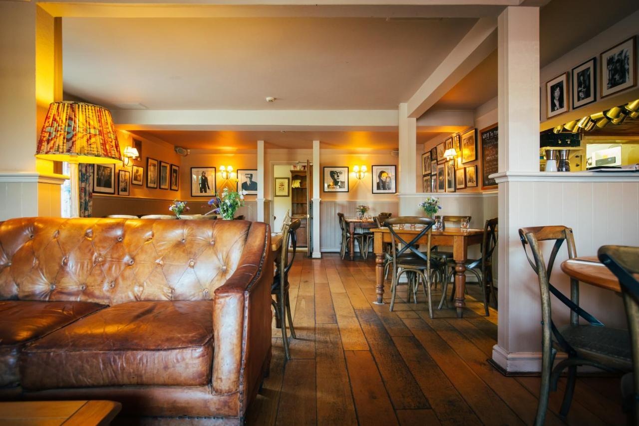 Готель The East End Arms Лімінгтон Екстер'єр фото